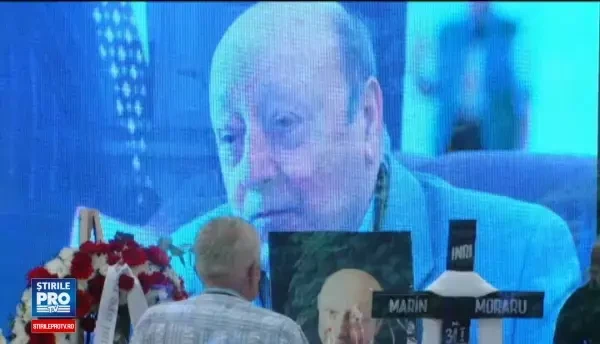 Marin Moraru, inmormantat la Bellu. Sotia lui i-a stat alaturi la Teatrul National, unde a fost depus sicriul