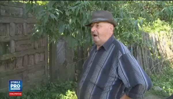 Satul din Romania cu doar 3 locuitori, care traiesc fara curent, canalizare sau apa la robinet. Aici vreau sa mor