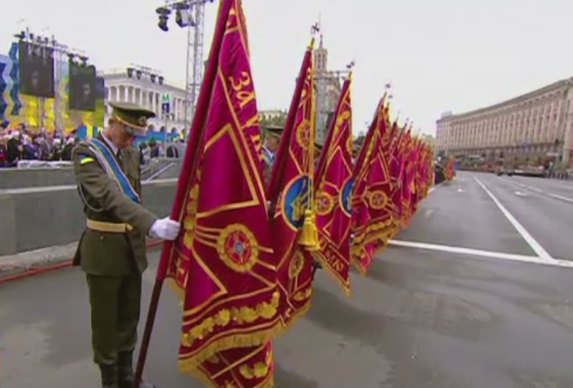 Ucraina a sarbatorit 25 de ani de independenta cu o parada militara grandioasa. Atacul lui Poroshenko la adresa lui Putin