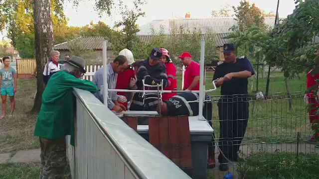 Trupul unui barbat din Botosani dat disparut, descoperit in fantana din curtea casei. Ce suspecteaza criminalistii