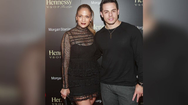 Jennifer Lopez s-a despartit de iubitul cu 18 ani mai tanar, dupa 5 ani de relatie. Apropiatii dezvaluie motivul