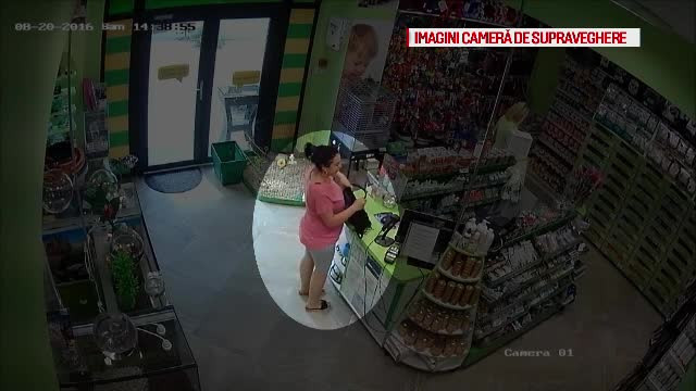 Metoda "Bancnota", noua strategie aplicata de escroci in Arad. Cum au pacalit vanzatoarele sa le dea 100 sau 200 de lei