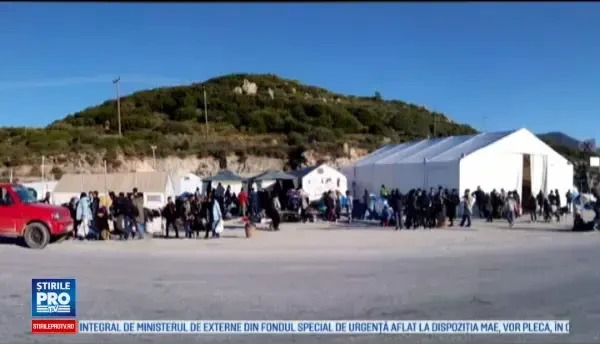 Romanii care au renuntat la vacante si au facut voluntariat in tabere de refugiati din Grecia