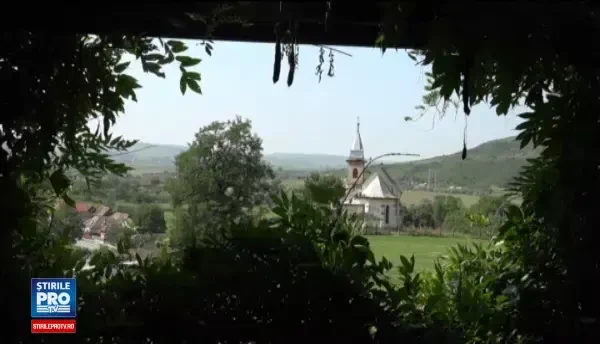 Un castel romanesc din 1560 si-a recapatat stralucirea, dupa o investitie de cateva sute de mii de euro. Cine l-a cumparat