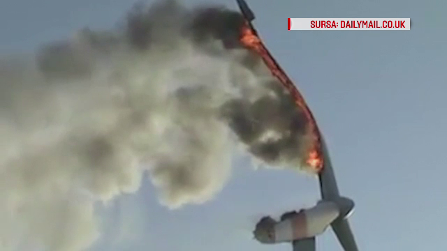 O turbina eoliana a luat foc in Germania. Motivul pentru care pompierii nu au putut interveni
