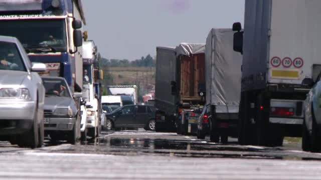 Sute de soferi au protestat, din nou, fata de pretul politei RCA. Situatia se va repeta in fiecare zi de luni, in toata tara