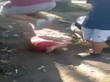 Mesajul tinerei de 17 ani care a filmat bataia crunta de la Cluj: "Ma doare in cot de omul acela. Trebuia sa il omoare"