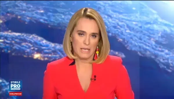 Metoda prin care chinezii au reusit sa darame un pasaj intreg intr-o singura noapte. Au avut nevoie de 116 excavatoare