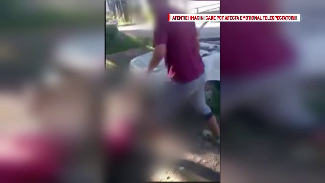 Tinerii care au calcat in picioare un adolescent, acuzati de tentativa de omor. Bataia, filmata de fosta iubita a victimei