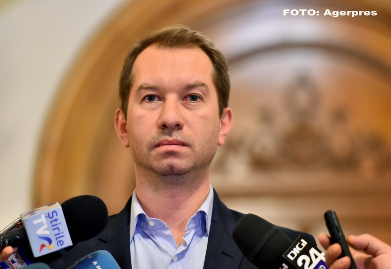 Inca un val de traseisti politici a ajuns la PRU. Deputatul Mihai Sturzu: "Am ales mai mult cu mintea decat cu sufletul"