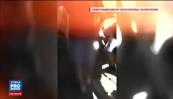 Tinerii care au calcat in picioare un adolescent, acuzati de tentativa de omor. Bataia, filmata de fosta iubita a victimei