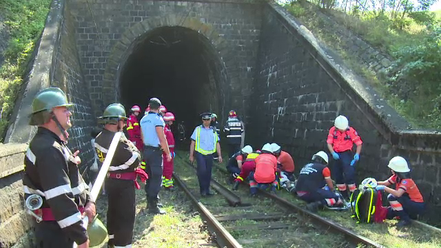 Zeci de pompieri si medici din Bistrita-Nasaud au participat la o simulare de incendiu. Scenariul ar putea deveni realitate