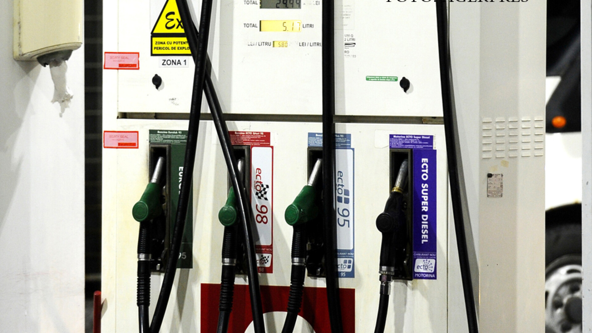 Carburantii ar putea sa se scumpeasca din nou. Taxa pe care vrea sa o introduca Ministerul Mediului