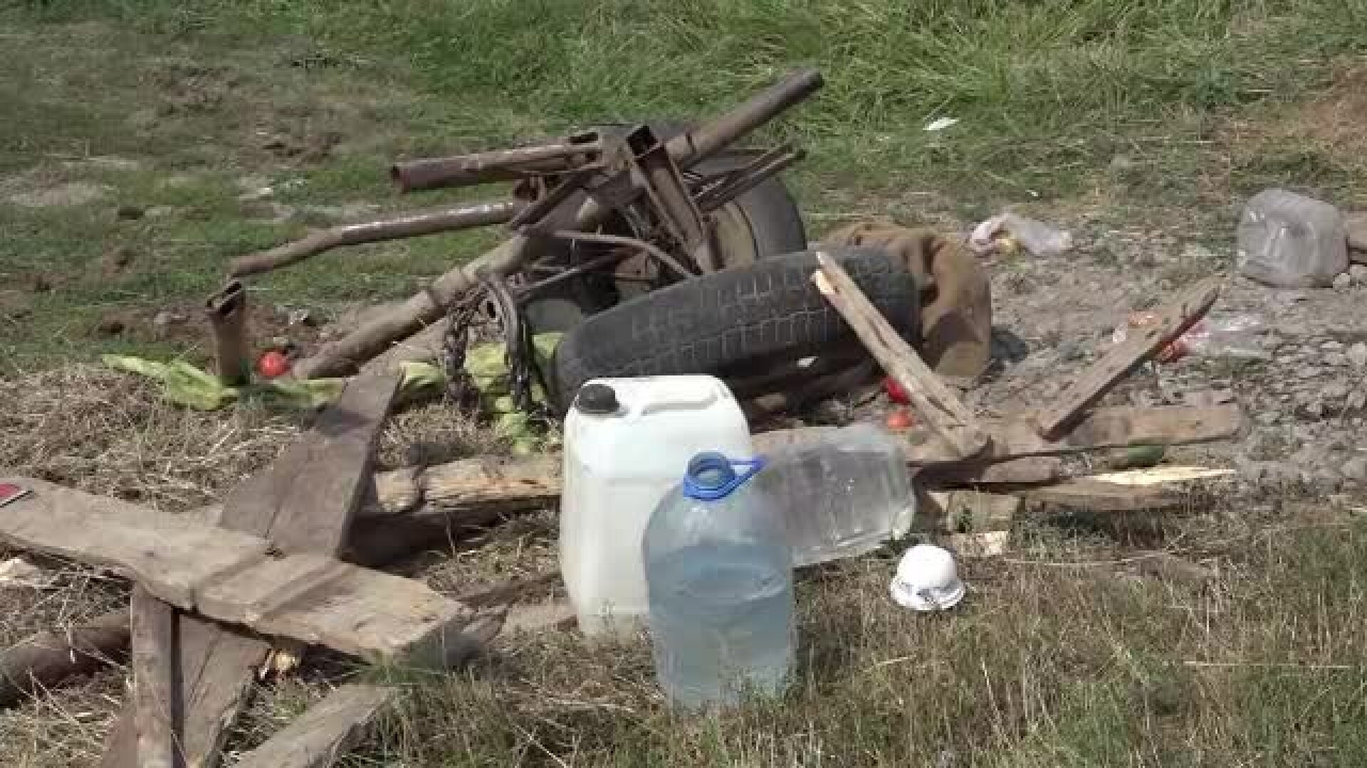 Accidente "trase la indigo" in judetele Mures si Maramures. Doua carute au fost lovite de masini, iar 12 persoane sunt ranite