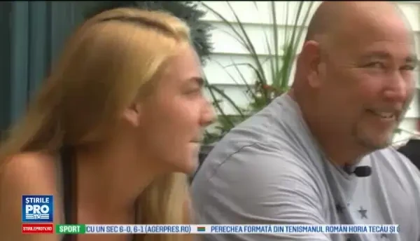 O profesoara si un fost politist au salvat o fetita de 4 luni, lasata in soare, intr-o masina. Mama ei a fost arestata