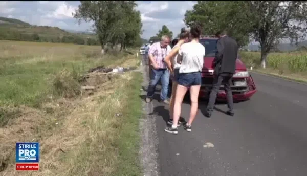 Accidente trase la indigo in judetele Mures si Maramures. Doua carute au fost lovite de masini, iar 12 persoane sunt ranite