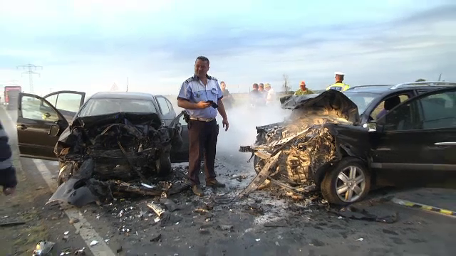 Un barbat de 60 de ani a murit, dupa ce a intrat cu masina pe contrasens. Sotia sa este in stare foarte grava