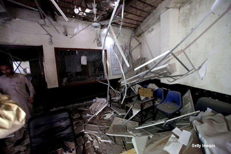 Explozii in Pakistan, in apropierea unui tribunal. Cel putin 12 morti si 52 de raniti