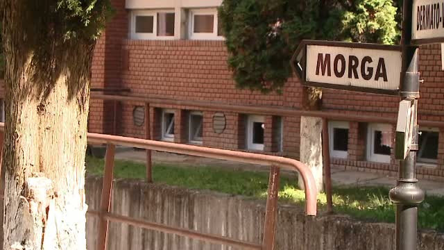 Autoritatile din Dej incearca sa afle cum a fost posibil ca trupurile a doua femei sa fie incurcate la morga
