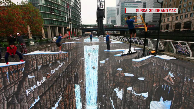 Cascade care se preling pe trotuar si broaste testoase ce ies din asfalt. Desen record in Romania pentru artistul Joe Hill