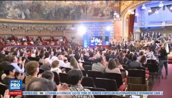 Concursul George Enescu si-a deschis portile, pe scena Ateneului Roman. Artisti de renume, la concertul de gala