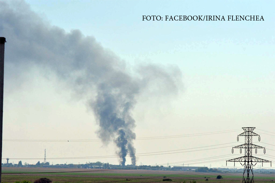 Incendiu puternic in sudul Capitalei. Pompierii au ajuns cu greu din cauza protestului transportatorilor