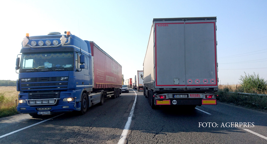 Pretul RCA ingheata pentru sase luni: Guvernul a adoptat Ordonanta de Urgenta. Transportatorii anunta ca vor bloca toata tara