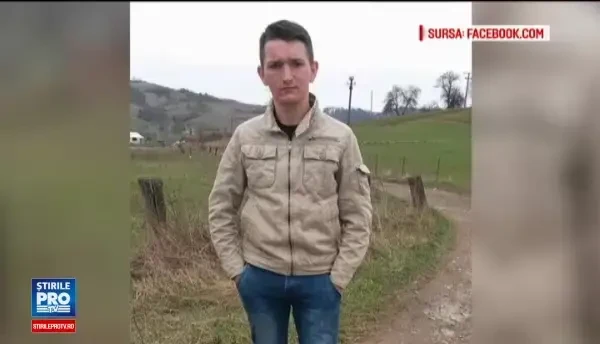 Doi tineri de 18 ani au murit dupa ce au intrat cu scuterul intr-o caruta, care nu ar fi avut lumini