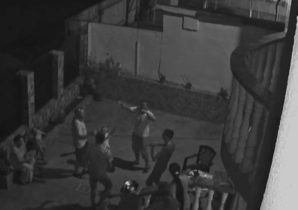 Politist acuzat ca a lovit un barbat, la o petrecere cu manele, unde a fost solicitat de vecini. Imaginile de pe camere