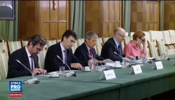 Dacian Ciolos a anuntat numele noului ministru de Interne. Cine este si ce avere are Dragos Tudorache