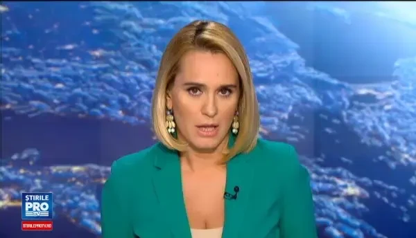 Incendiu la o firma de reciclare a maselor plastice, intins pe 3.000 de metri patrati. 50 de pompieri trimisi la fata locului