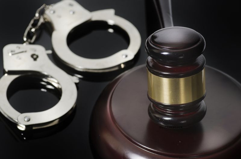 Au fost prinsi cu un kilogram de amfetamina la ei, dar cuplul a scapat de puscarie. Motivul gasit de judecatoare