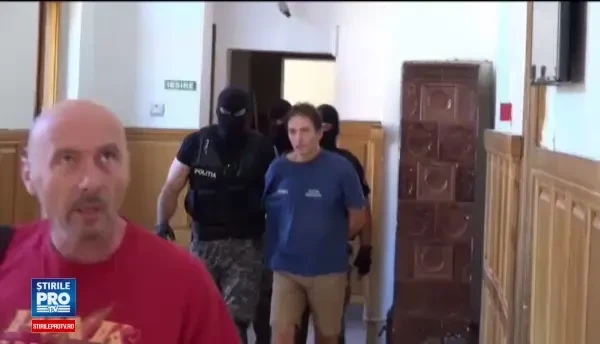 Medicul care si-a impuscat fosta iubita si pe sotul acesteia in Ungaria vrea sa fie inchis in Romania. Ce spune avocatul sau