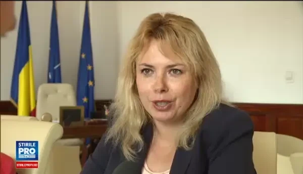 Un proiect al Finantelor prevede dublarea CAS pentru angajati. Anca Dragu: Nu avem in vedere majorari de taxe si impozite