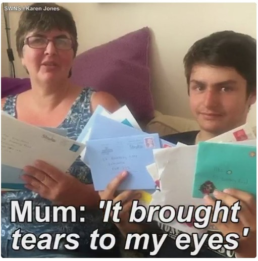 Un tanar cu autism si-a scris singur felicitarile pentru ziua sa. Ce s-a intamplat dupa ce mama sa le-a pus pe Facebook