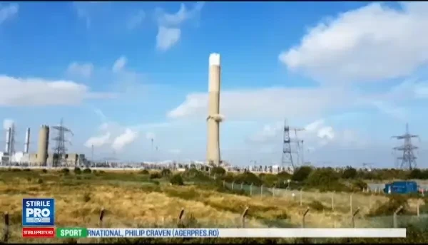 Cea mai inalta structura din beton demolata pana acum in Anglia. In urma exploziei au ramas 40.000 de tone de moloz