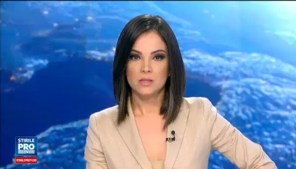 Accident la aerodromul din Suceava. O fata de 18 ani a ajuns la spital cu rani grave, in urma unei sarituri cu parasuta