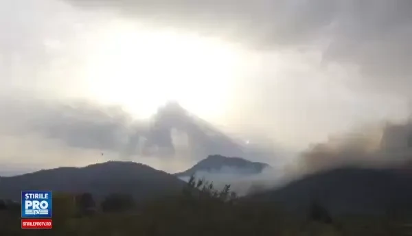 Incendiu in insula Thasos - imagini amator