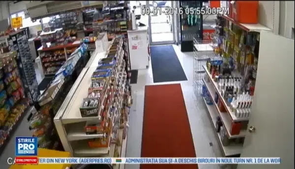 Intamplare neobisnuita in Connecticut. Un barbat a fost victima unui accident auto in timp ce era intr-un ... magazin