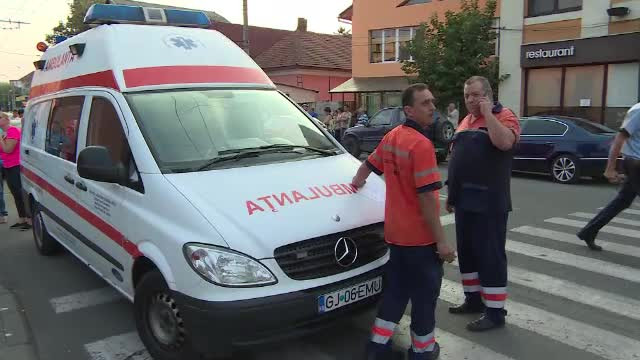 O femeie de 80 de ani a murit dupa ce a fost lovita pe o trecere de pietoni. Soferul de 82 de ani sustine ca nu a vazut-o