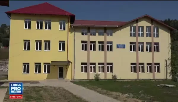 Investitia de 4 milioane de euro prin care autoritatile din Arieseni vor sa ii atraga pe profesori. Banii, primiti de la UE