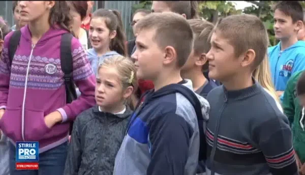 Si noi am fost ca voi. Romanii care si-au luat copiii din fata calculatoarelor si i-au dus sa vada cum e sa fii fermier