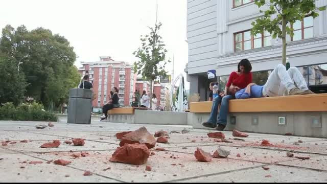 Mai multe cutremure au provocat panica printre oamenii din capitala Macedoniei, Skopje. 60 de persoane au ajuns la spital