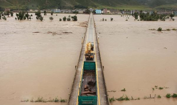 Inundatii devastatoare in Coreea de Nord. ONU: 100.000 de persoane au fost evacuate si 133 de oameni au murit