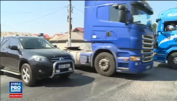 O fetita de 3 ani a murit pe loc, dupa ce a fost spulberata de un TIR pe soseaua de centura. Ce au vazut martorii