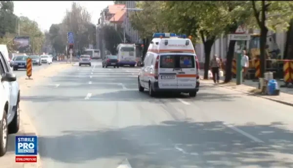 Tineri loviti pe trecerea de pietoni de o soferita neatenta, in Timisoara