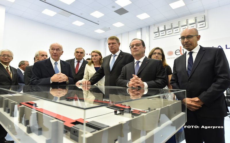 Francois Hollande, Klaus Iohannis