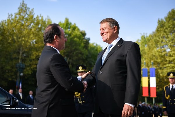Francois Hollande, Klaus Iohannis