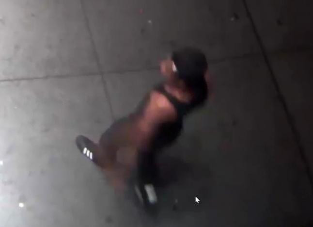 Femeie musulmana, incendiata la New York, in timpul comemorarii atentatelor de la 11 septembrie. Politia cauta un suspect