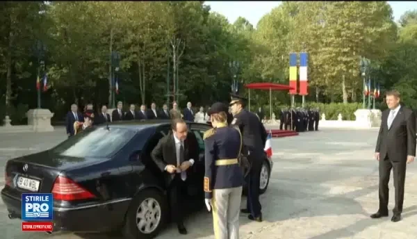Presedintele Francois Hollande, primit cu onoruri la Cotroceni: Romania nu este o tara ca oricare alta. Ma simt ca acasa